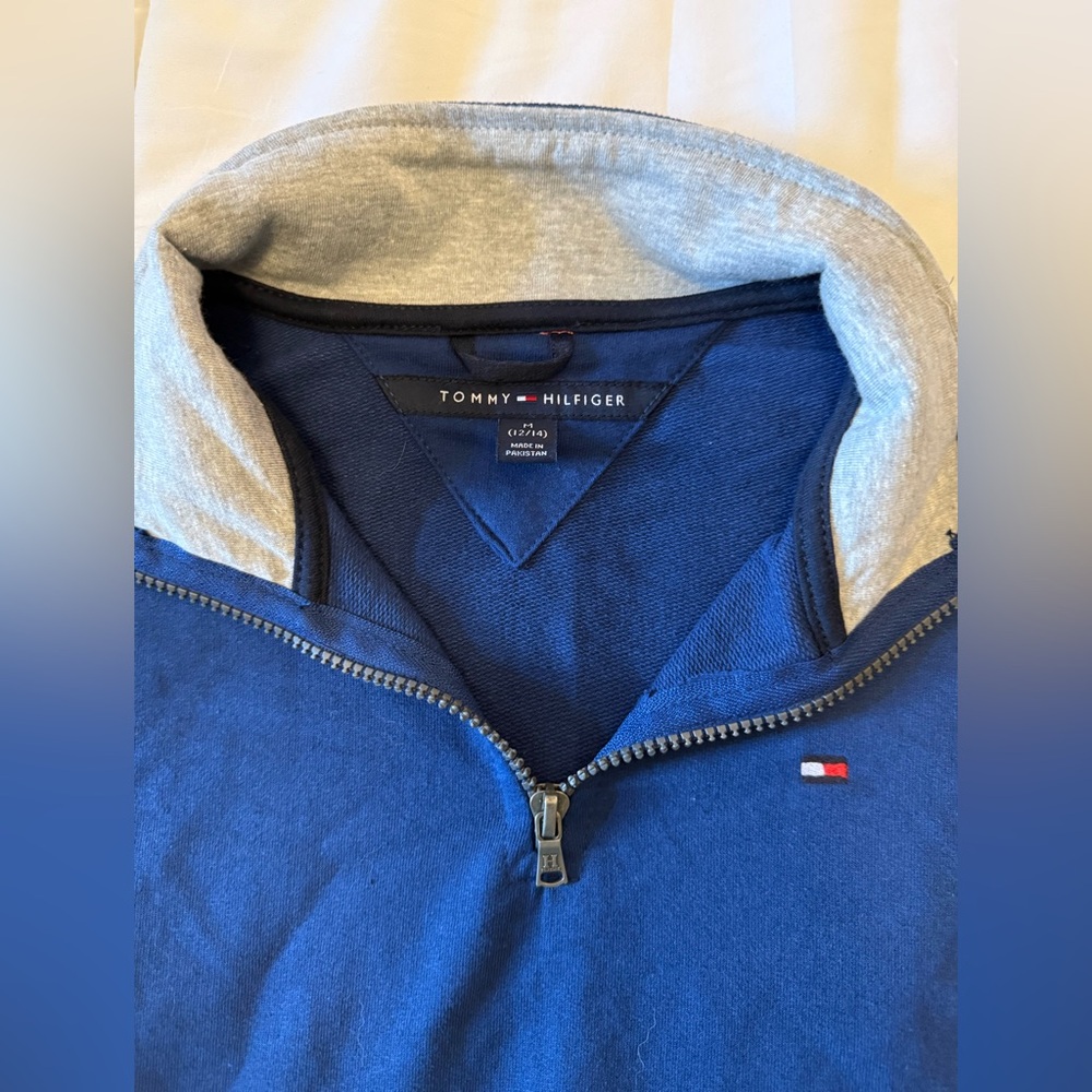 Tommy Hilfiger Kids Navy Zip-Up Sweater size medium 12/14 - Picture 2 of 7